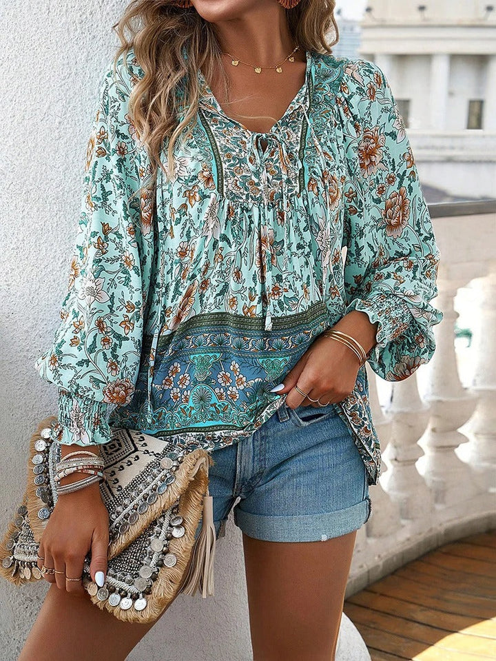 Lisa | Lightweight and stylish floral print top 4