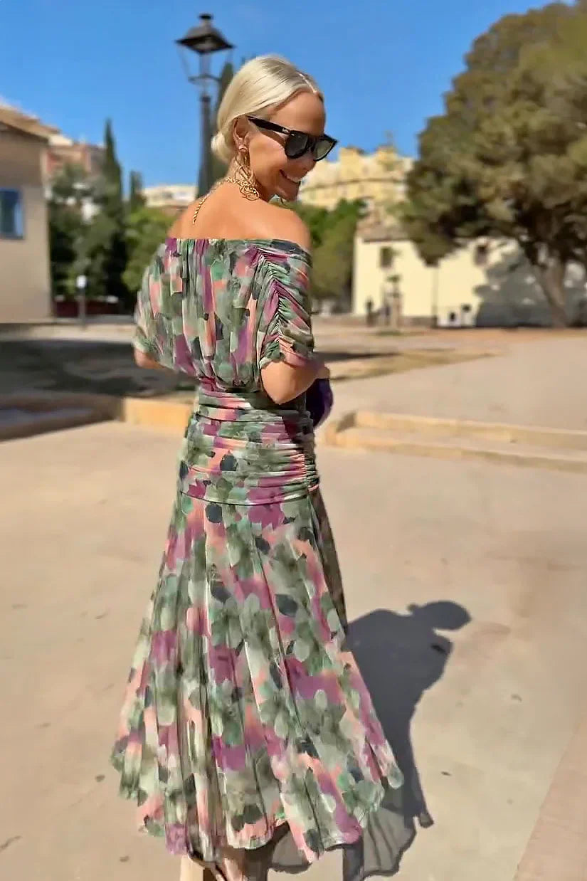 Livia | Elegant Plus Size Maxi Dress for Formal Events 6