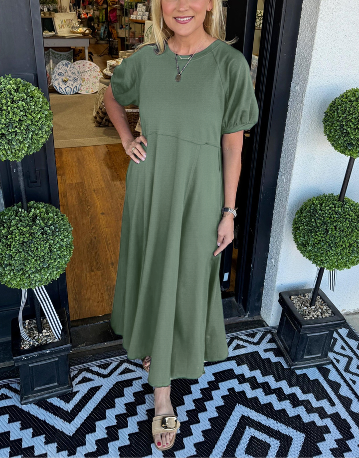 Livia | Elegant Puff Sleeve Plus Size Maxi Dress for Women 3