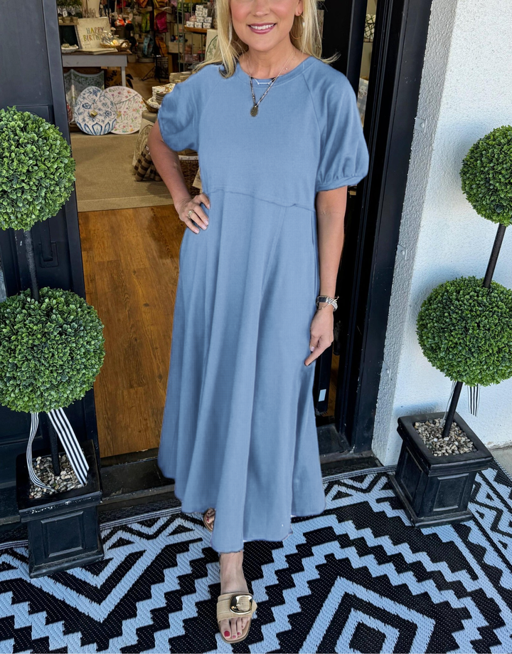 Livia | Elegant Puff Sleeve Plus Size Maxi Dress for Women 4