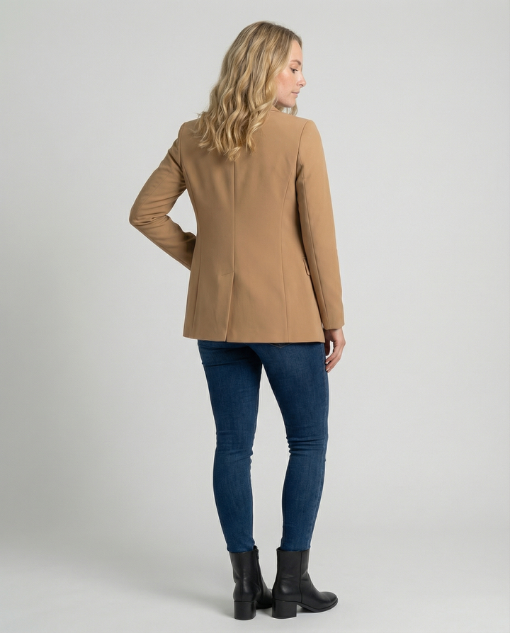 Luna Chic | Elegant Tailored Women's Blazer 2