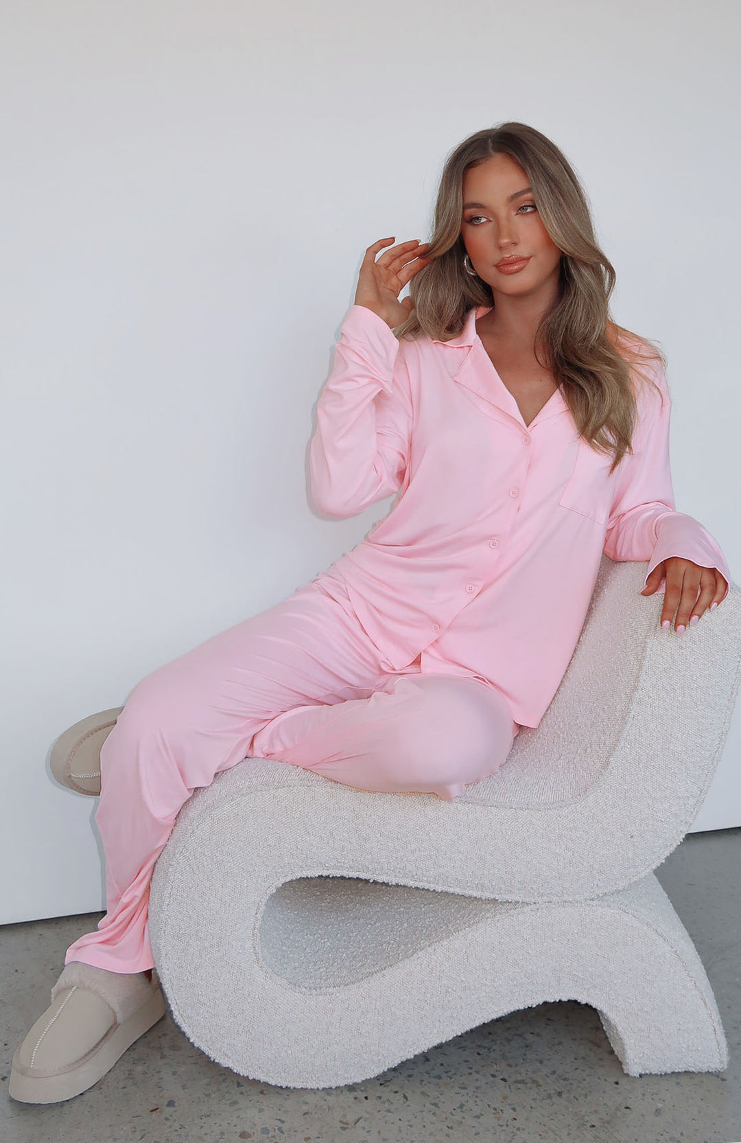 Luna | Elegant Relaxed Fit Women's Lounge Set 4