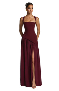 Victoria | Glamouröses Maxikleid mit quadratischem Ausschnitt