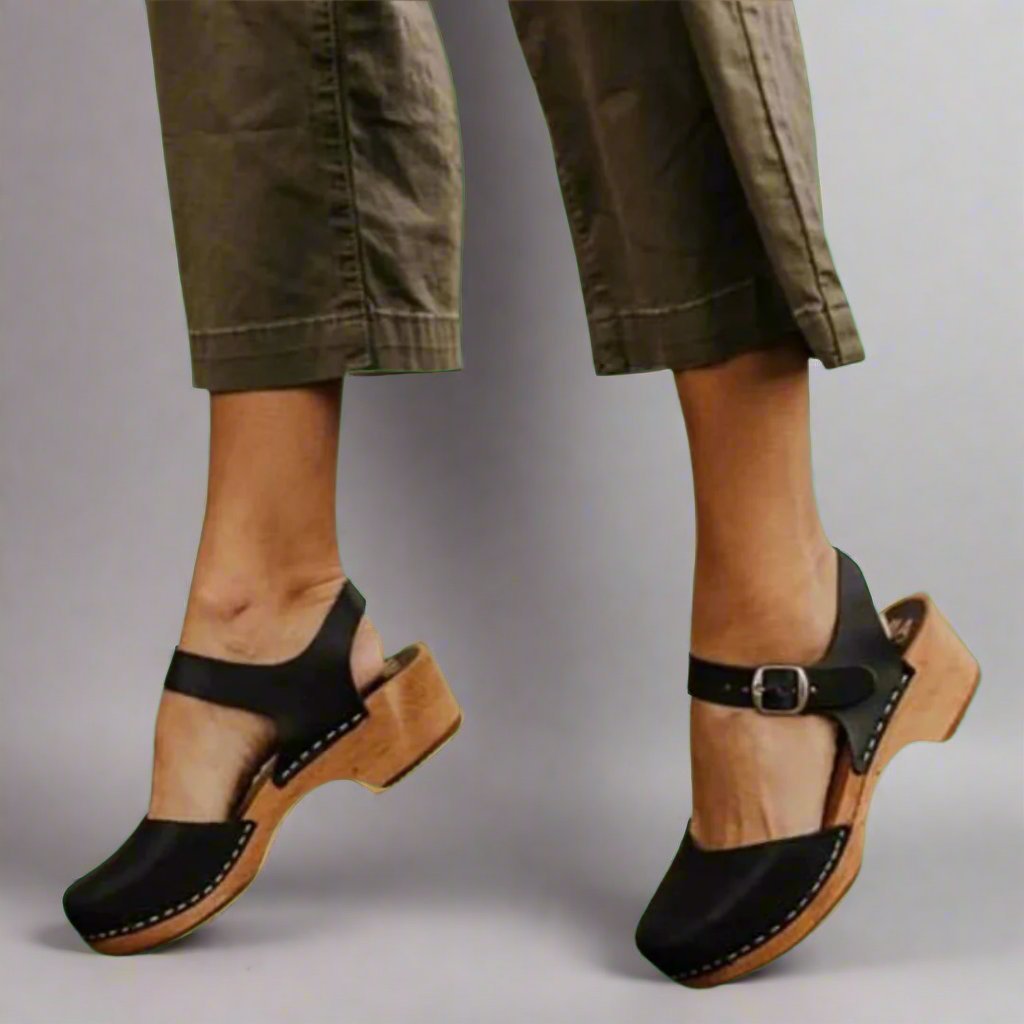 Luna | Women's Comfortable Sandals Closed Toe Ankle Strap Platform Clogs 0