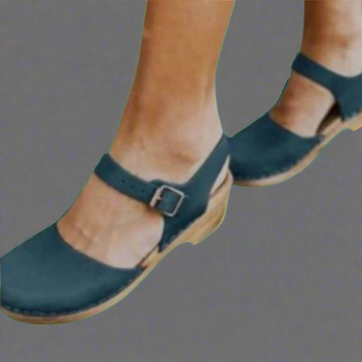 Luna | Women's Comfortable Sandals Closed Toe Ankle Strap Platform Clogs 2