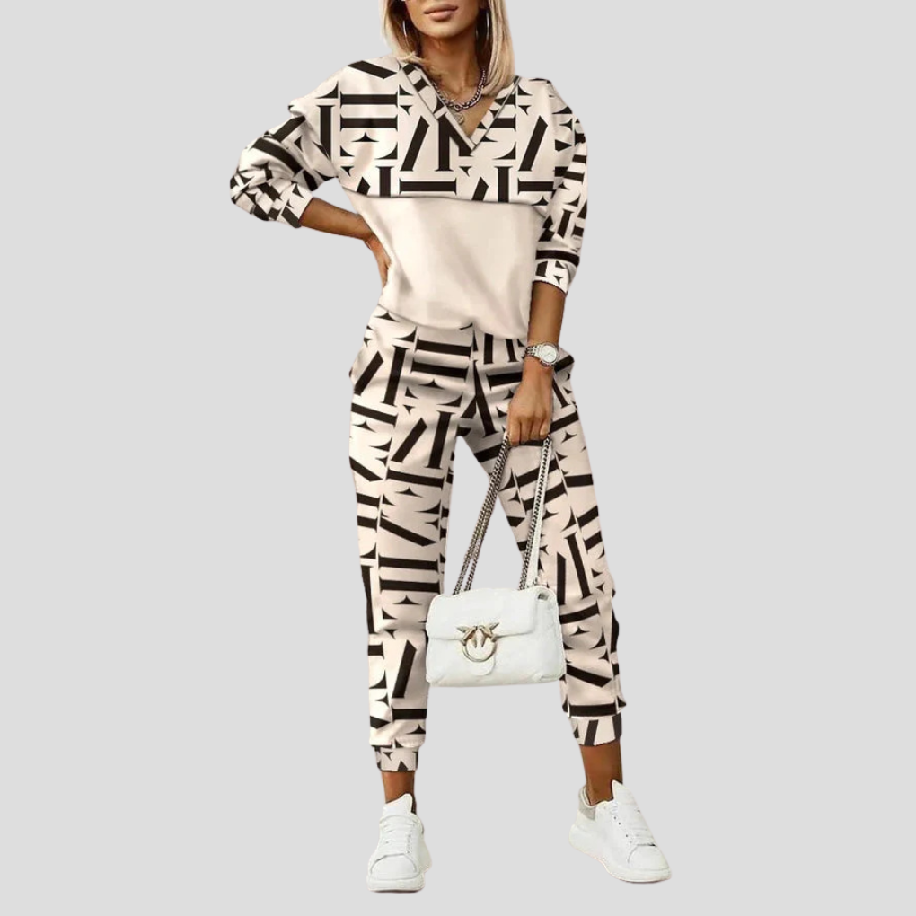 Luna | Women's Tracksuit Set – Stylish, Comfortable & Versatile for Active Life 0