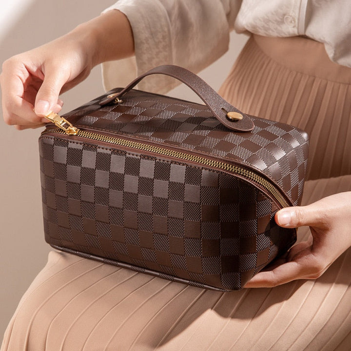 LuxeCarry | Stylish Checked Pattern Travel Toiletry Bag – Compact & Water-Resistant 6