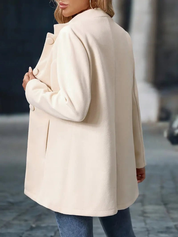 LuxeLayer | Elegant, Warm & Stylish Women's Wool Coat for Winter 3
