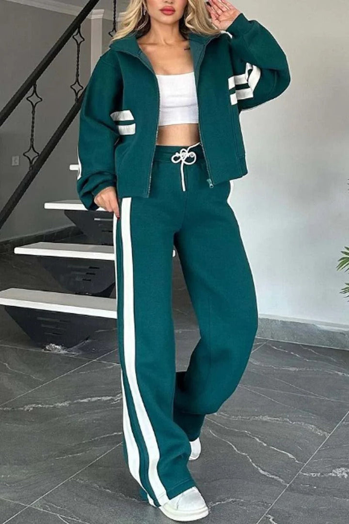Lydia | Stylish Women's Track Suit Set – Comfortable, Zip-Up Jacket & Wide Leg Pants 2