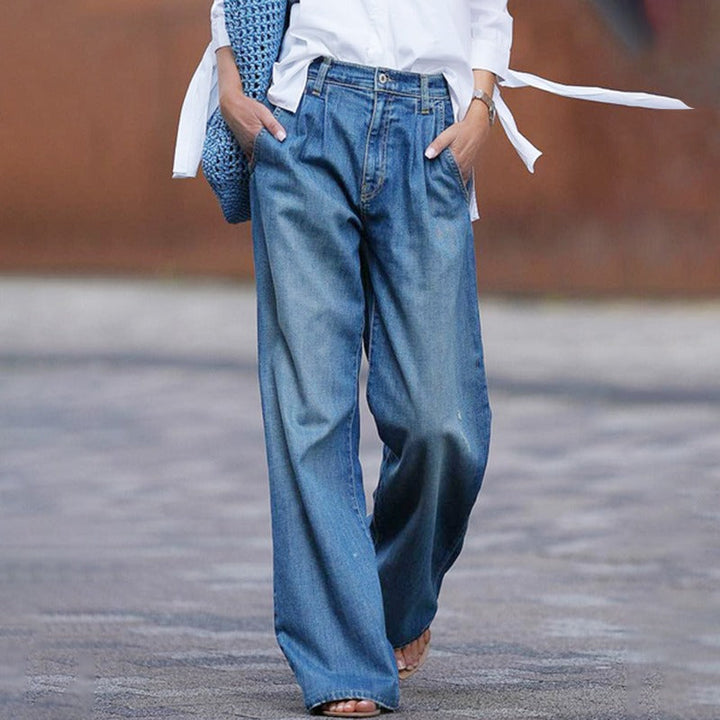 Mira | Casual High-Waisted Women's Denim Skirt 1