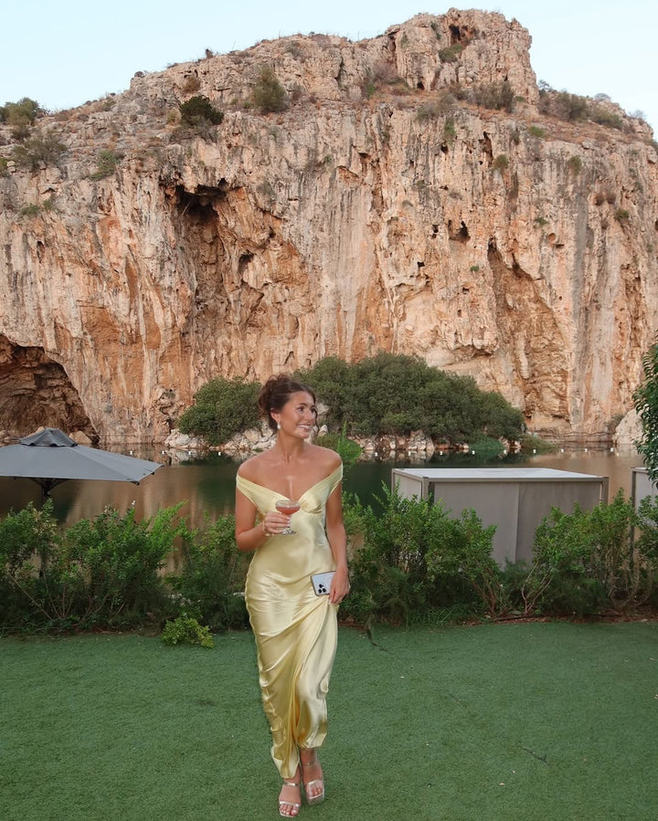 Mira | Satin Dress Wedding Guest Off-Shoulder Elegant Fit 4