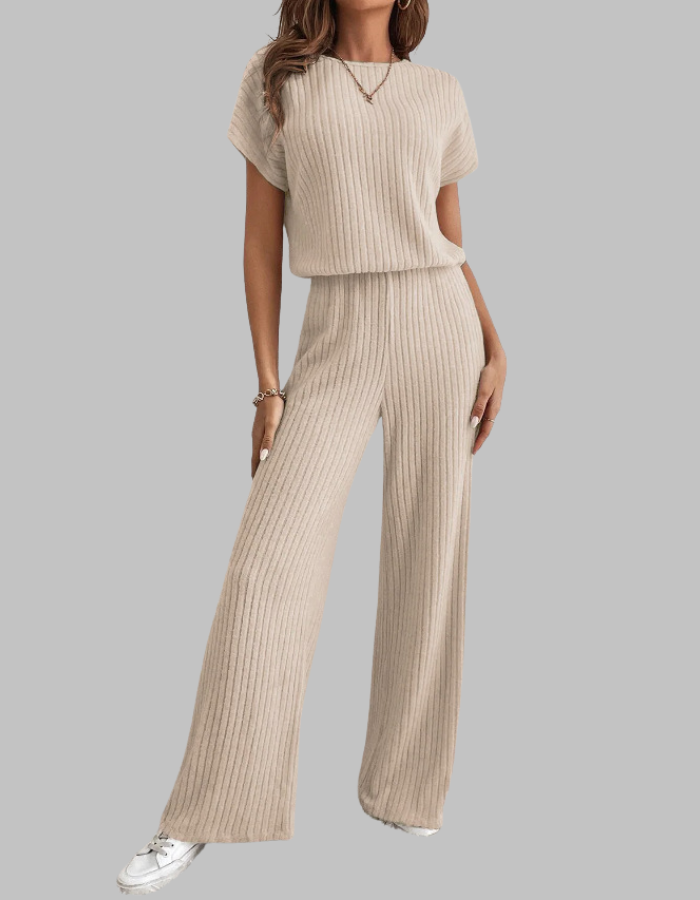 Nora | Effortless Women's Ribbed Loungewear Two Piece Set 1