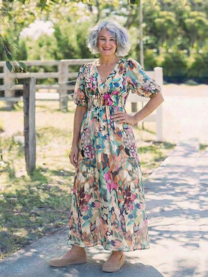 Octavia | Vibrant Floral Print & Relaxed Fit Women’s Midi Dress 3