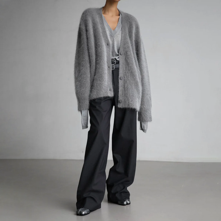 Olivia | Cashmere Cardigan Loose Fit Soft Comfortable Layering Piece 2