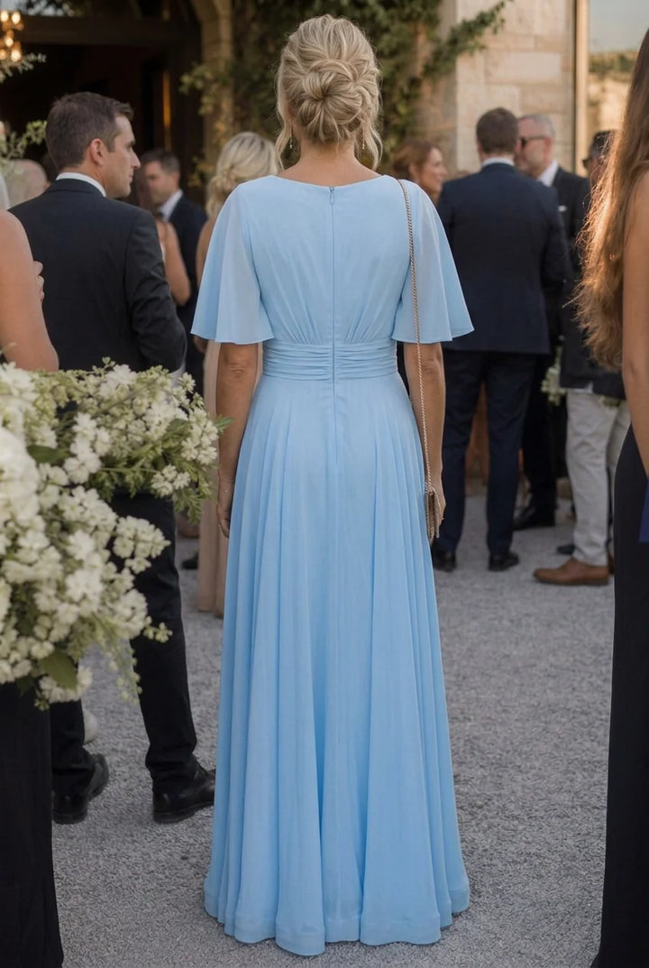 Emilia | Abito lungo autunnale fluido con scollo a V e decorazioni
