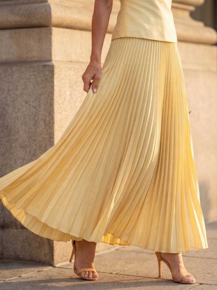 Pavona | Elegant Women's Dress with Structured Bodice & Flowing Pleated Skirt 2