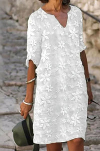 Penelope | Elegantes Midikleid aus floraler Spitze