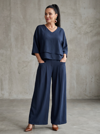 Abigail | Stilvolles Set aus Lagen-Top und weitem Hosenbein