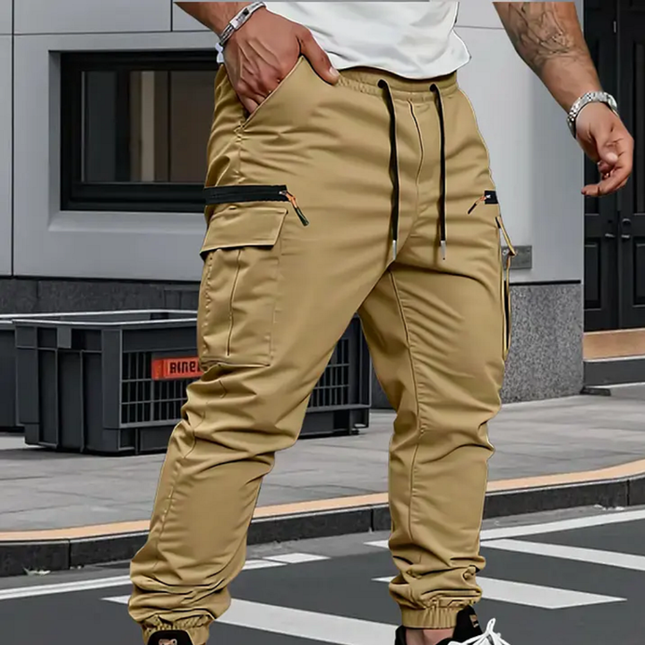 Rolan | Comfortable Black Cargo Pants - Stylish, Functional & Perfect for Everyday Wear 2
