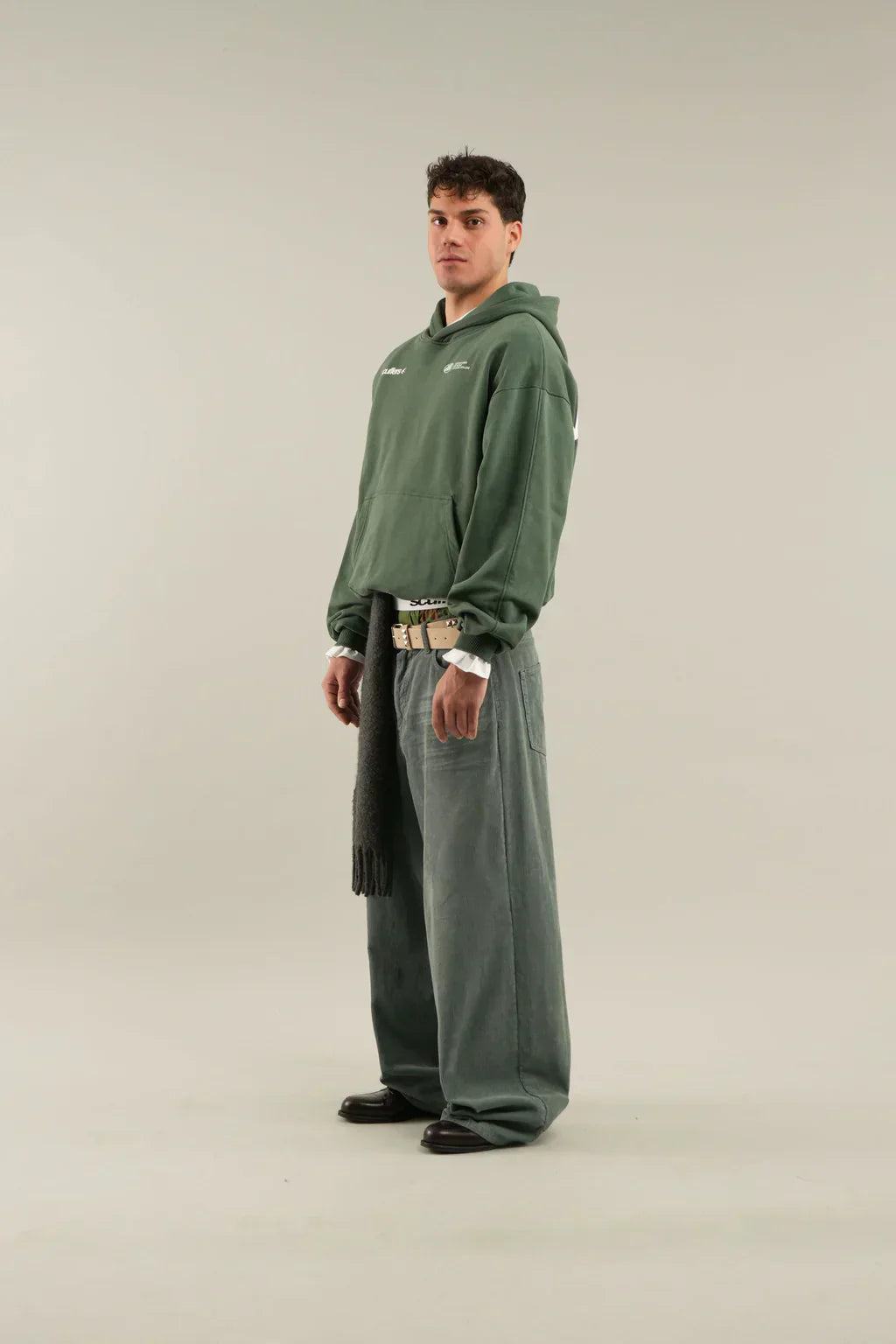 Sevde | Oversized Hoodie – Comfortable, Stylish &amp; Relaxed Fit 4