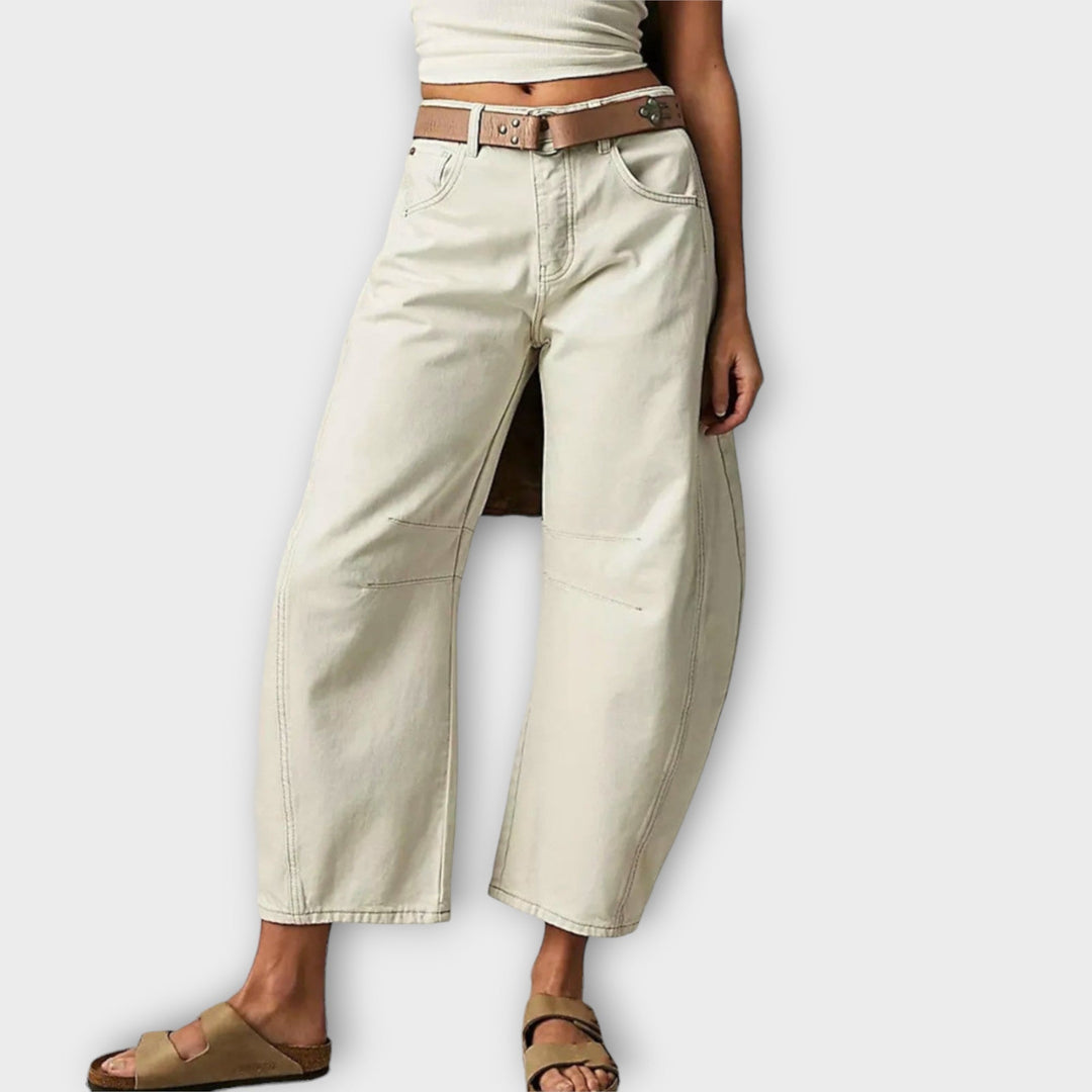 Sophia | Comfortable & classic wide-leg jeans 4