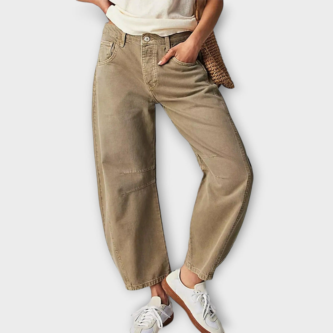 Sophia | Comfortable & classic wide-leg jeans 5