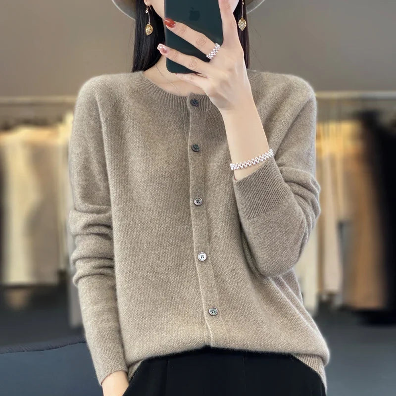 Vera | Cardigan Sweater Buttoned Elegant Relaxed Fit Soft Layering 10