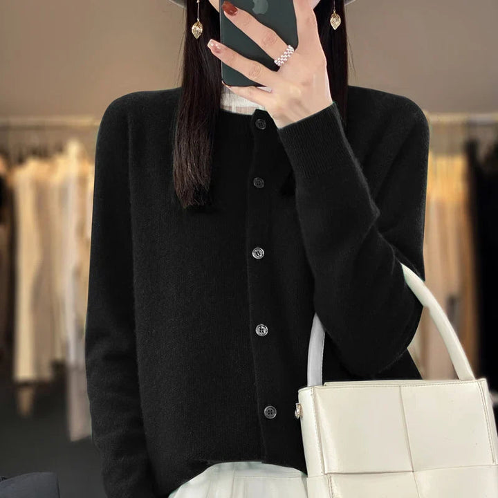 Vera | Cardigan Sweater Buttoned Elegant Relaxed Fit Soft Layering 8