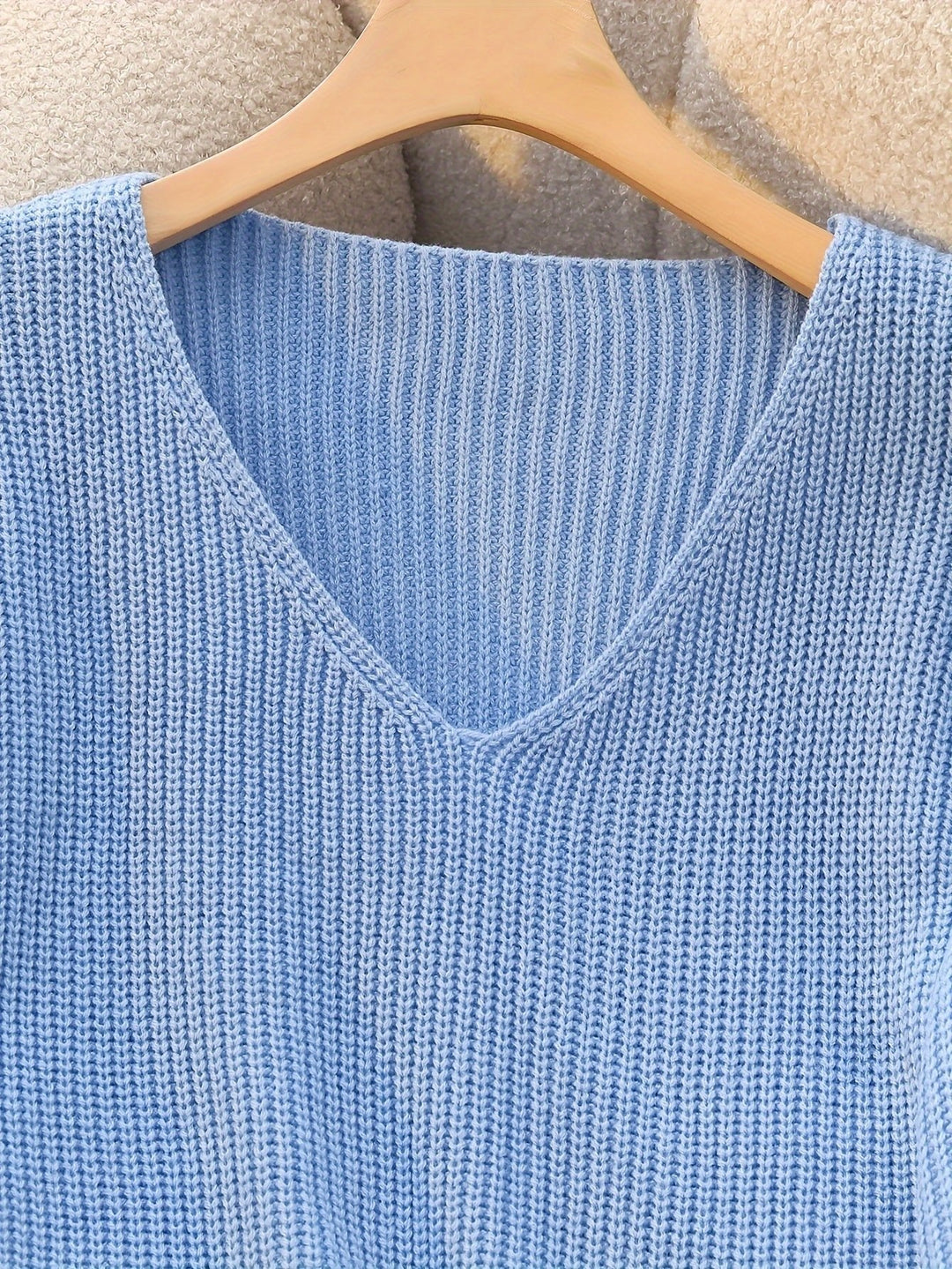 Velora | Ribbed V-Neck Sweater for Women with Elegant Detail