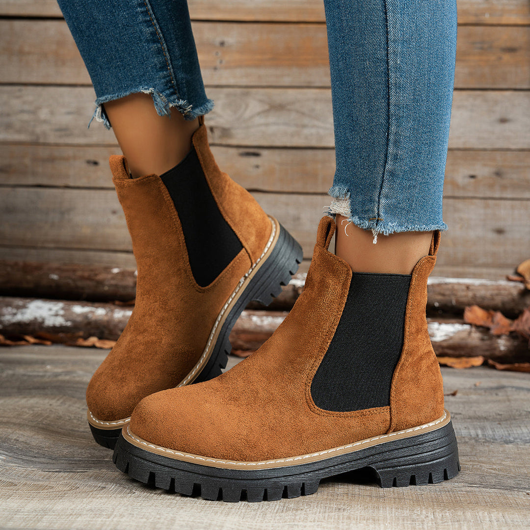 Elizabeth | Zeitlose und markante Chelsea-Plateau-Stiefeletten