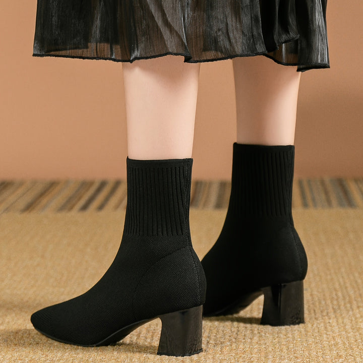 Eleanor | Moderne und elegante gestrickte Stiefeletten