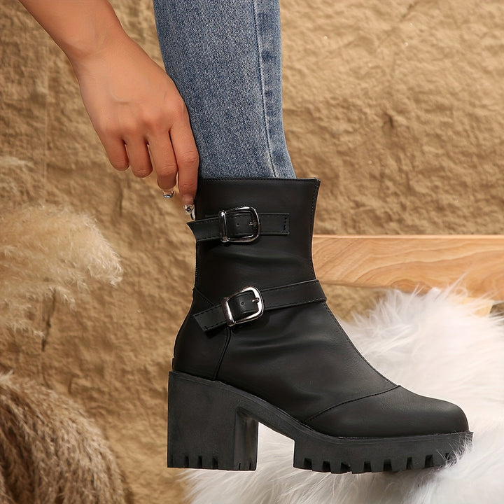 Beatrice | Moderne und selbstbewusste Stiefeletten mit Schnallenriemen