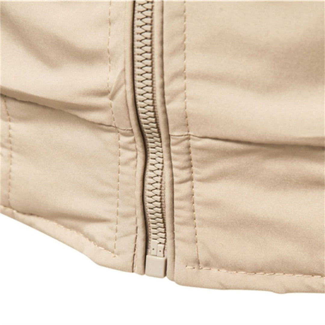 Leo | Moderne und sportliche Bomberjacke mit kontrastierenden Rippstrickbündchen