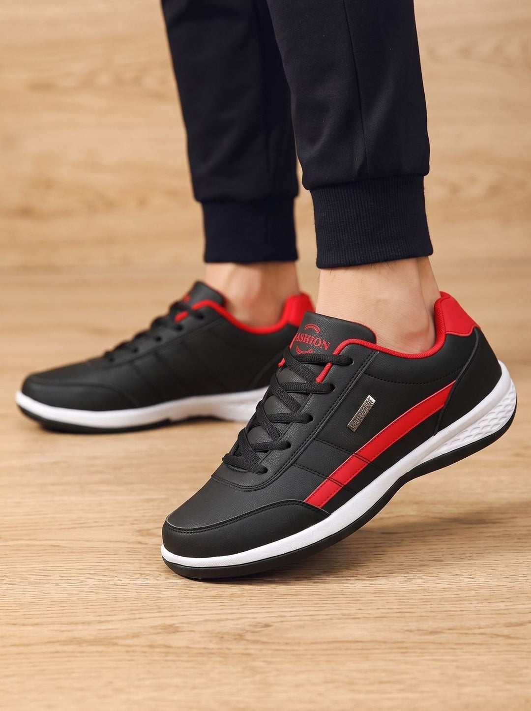 Simon | Orthopedic Sneakers for Men with Waterproof Design