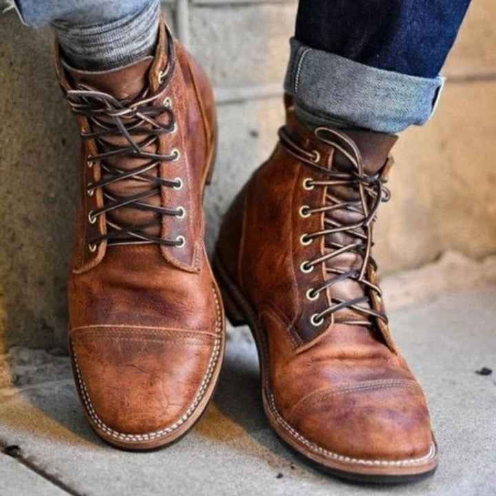 Oliver | Trendy And Supportive Cap-Toe Men Boots