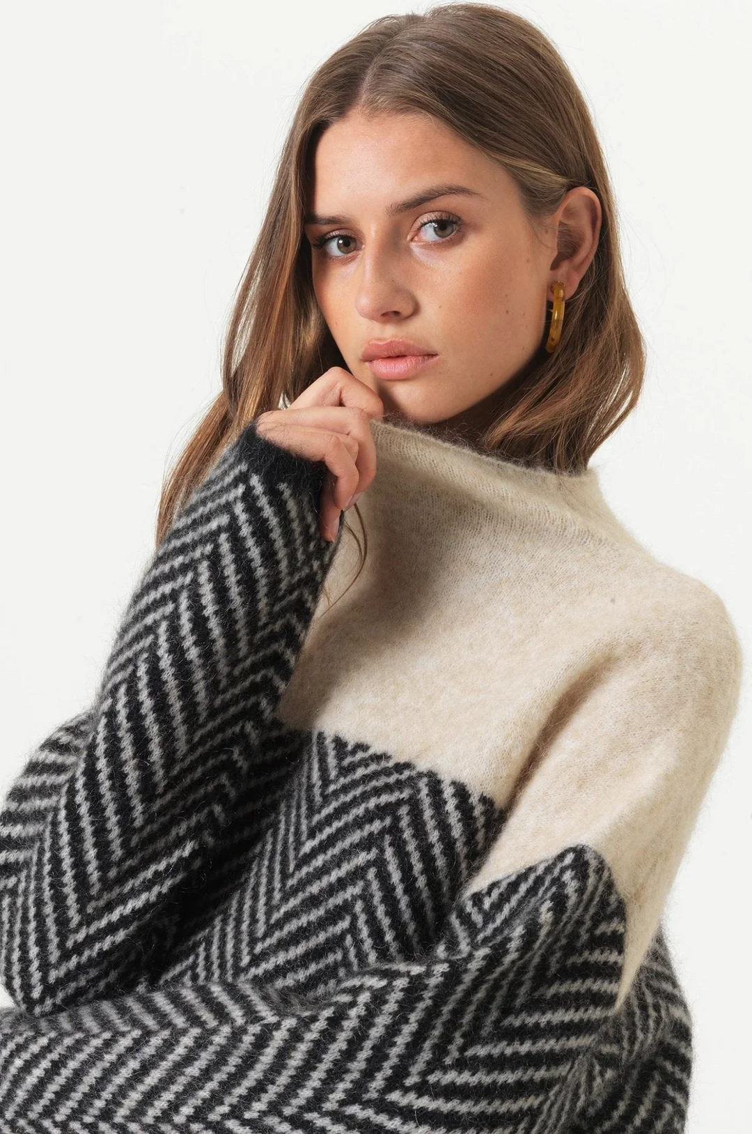 Maeve | Sweaters – Luxurious Roll Neck Design for Women