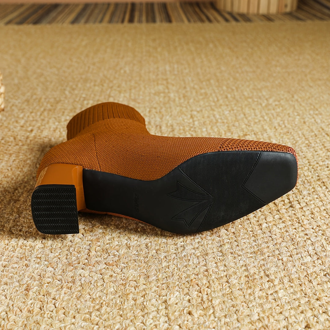 Eleanor | Moderne und elegante gestrickte Stiefeletten