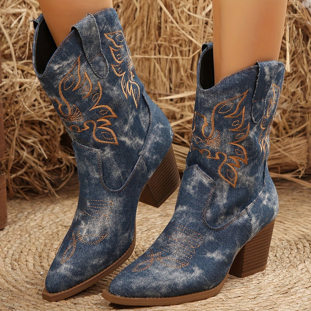 Simone | Elegant And Embroidered Wide-Calf Cowboy Boots