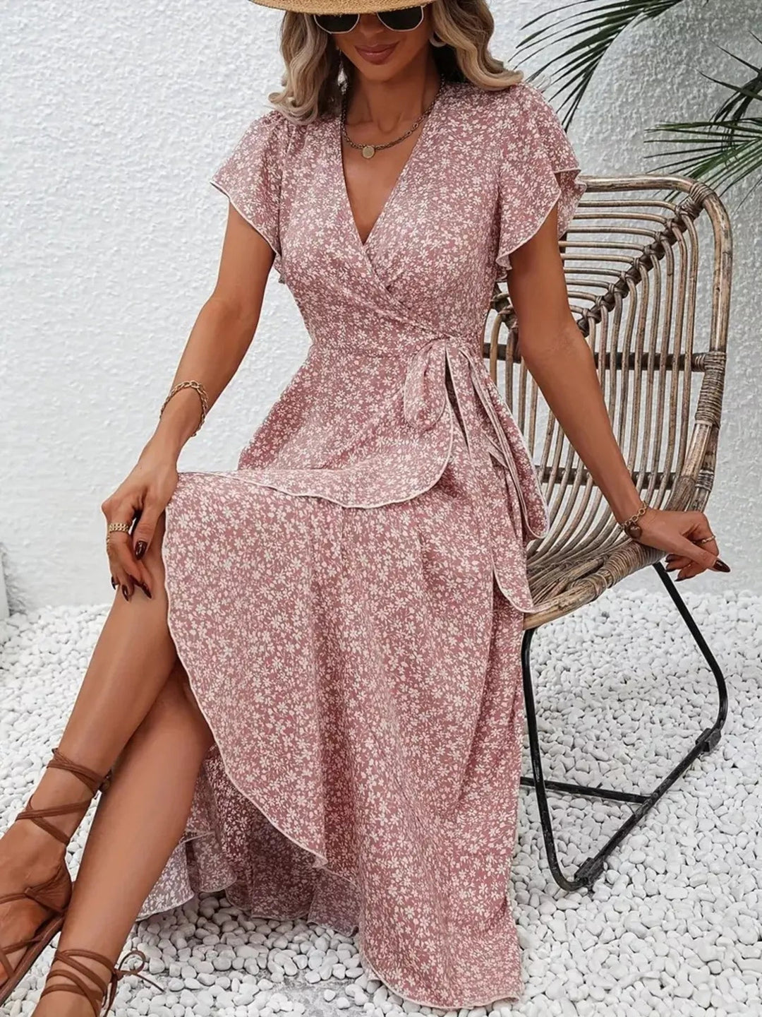 Trudi | Bequemes schmeichelndes V-Ausschnitt-Kleid