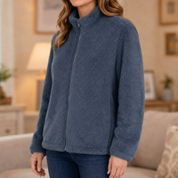 Freya | Accogliente giacca in pile sherpa con collo alto e moderna chiusura a zip